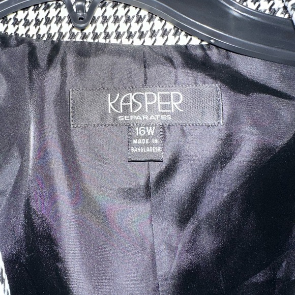 Kasper Suit Jacket - Picture 2 of 4